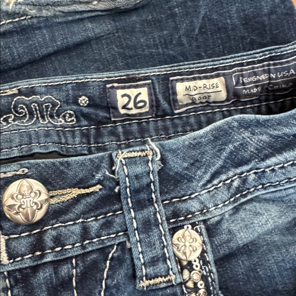 Miss Me Mid-Rise Boot Cut Jeans, 26x35 - Picture 9 of 10